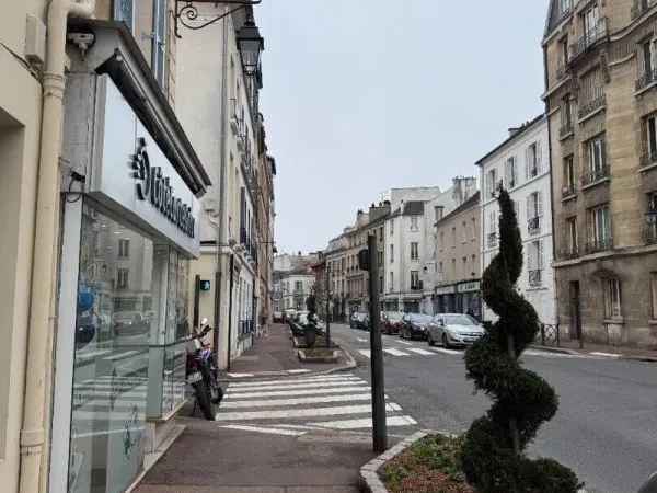 Local commercial 97 m²