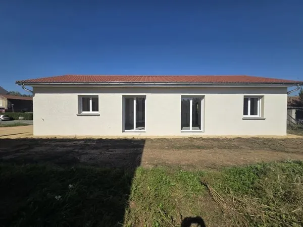 villa centre mézeriat