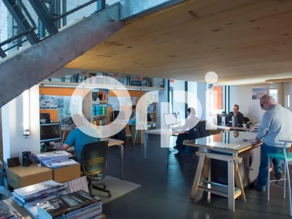 OPPORTUNITÉ RARE : 242 m² Créatifs à Prix Imbattable - Quartier Terres Neuves