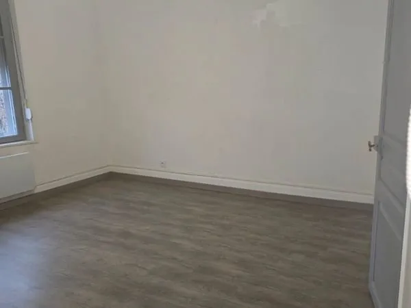 📍 Studio 29 m² à louer - Revin (08500)