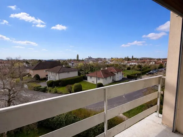 Bel appartement avec belle vue sur Verdun .