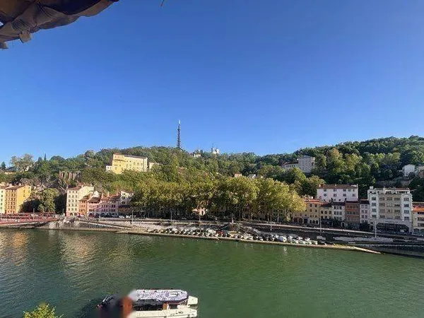 Appartement 3 pièces 84 m²