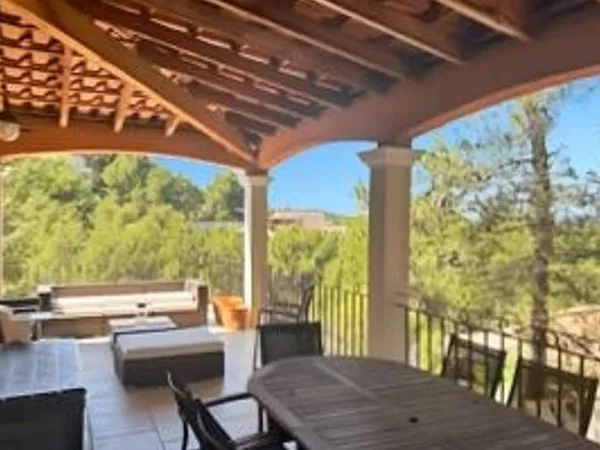 Maison 6 pièces 176 m²