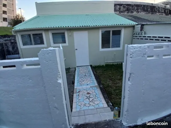 Maisonnette Basse Terre