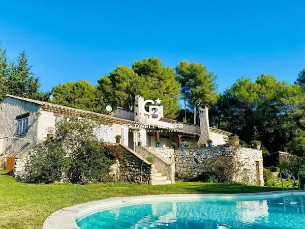 Villa Saint - Paul - Vue mer - A saisir !