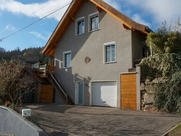 Maison 240 m²