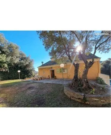 Haut de villa à louer de septembre à fin juin