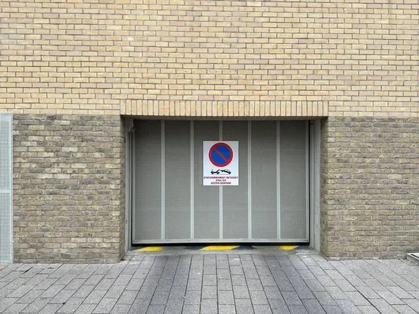 Parking 12 m²