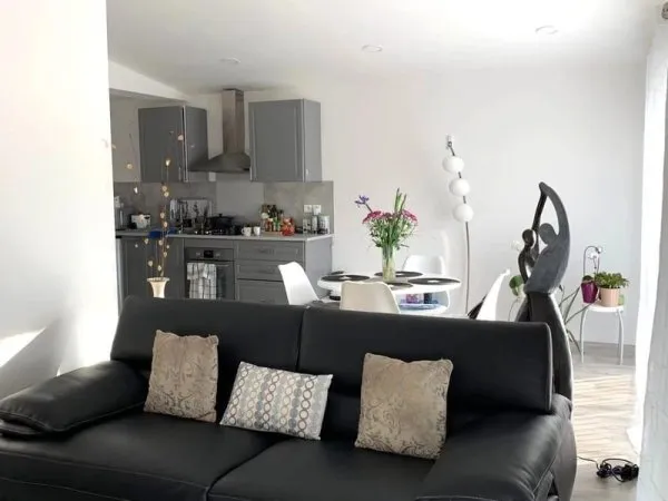 94350 VILLIERS SUR MARNE UNE MAISON COMPOSE DE 6 APPARTEMENT DE 333.55 M² SUR UN TERRAIN DE 587 M²