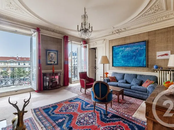 Appartement 6 pièces 143 m²