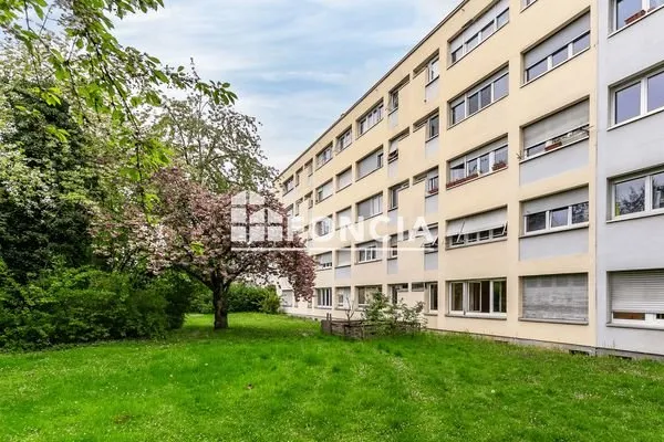 Appartement 4 pièces 56 m²