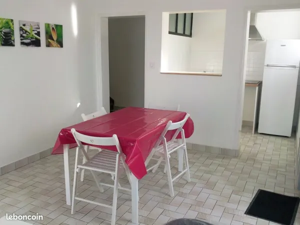 A louer chambre meublée étudiant(e)