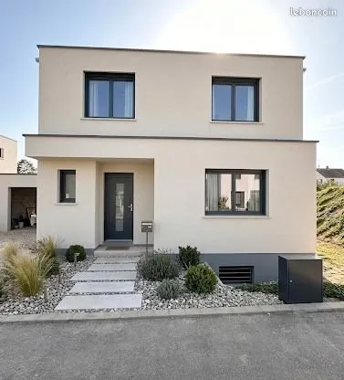 Maison à Toit Plat Hésingue 118 m² avec sous-sol et garage accolé