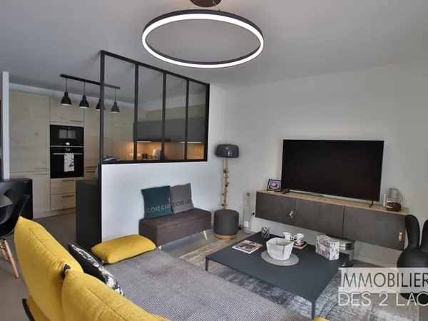 Appartement en résidence récente - Terrasse conviviale - Cave et Garage inclus