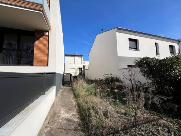 Maison 2 pièces 180 m²