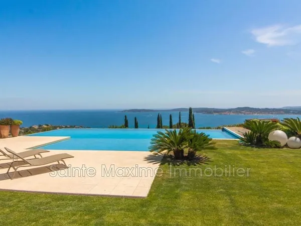 Maison 7 pièces 530 m²