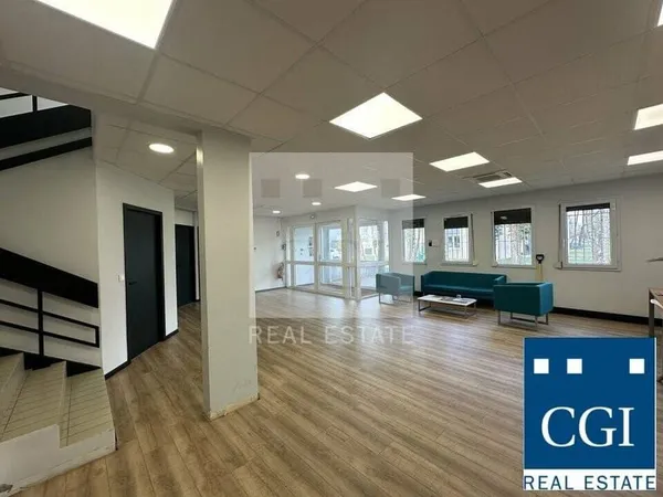 Bureaux 2000 m²
