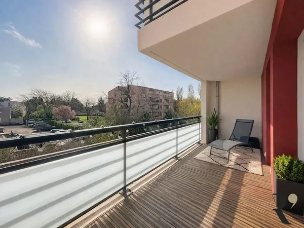 Appartement Toulouse T2 de 40.95 m2 avec grande terrasse et garage
