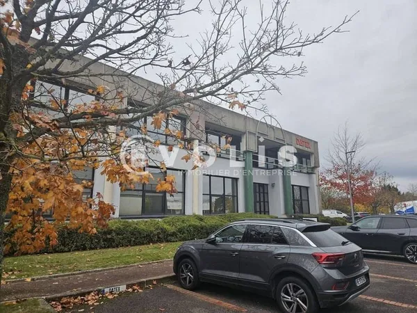 Bureaux 65 m²