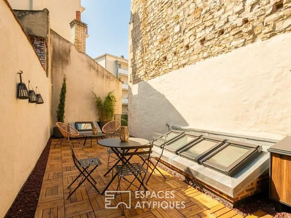 Maison de ville en duplex avec terrasse, quartier Magenta