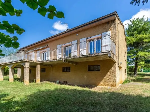 Maison 6 pièces 157 m²