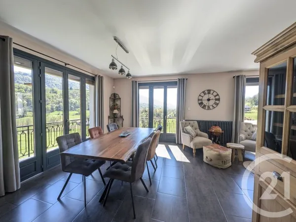 Maison 5 pièces 156 m²