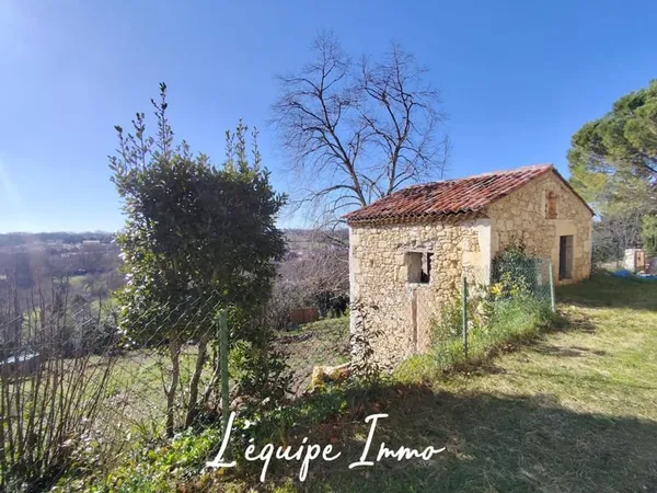 Maison de 40 m2 à rénover vue Pyrénées à Valence sur Baise