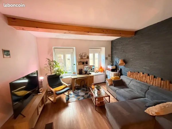 Maison de bourg rénovée 85m2 Saint amant tallende