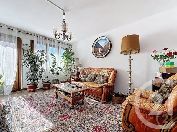 Appartement 4 pièces 63 m²