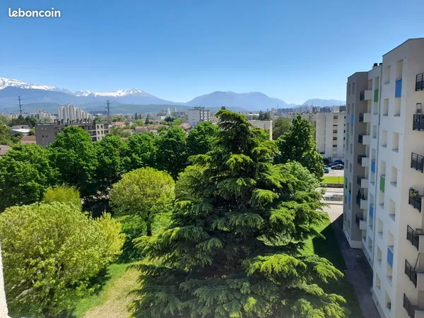 Colocation/locationT4 transformé T3 CLIMATISE proche école/collège/Lycée et transports