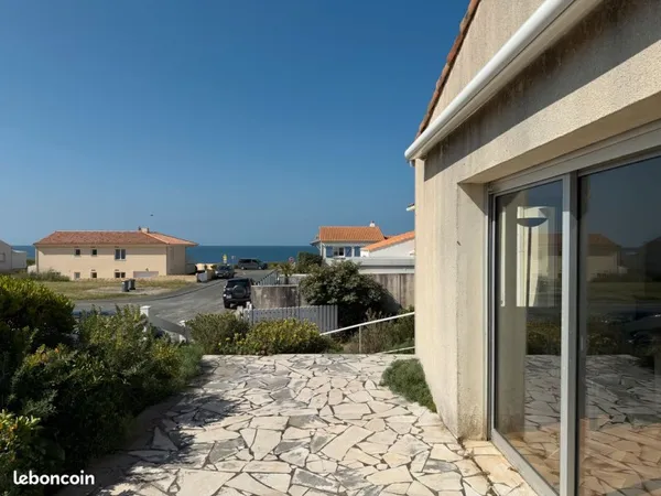 Emplacement privilégié en impasse, avec vue imprenable sur la mer