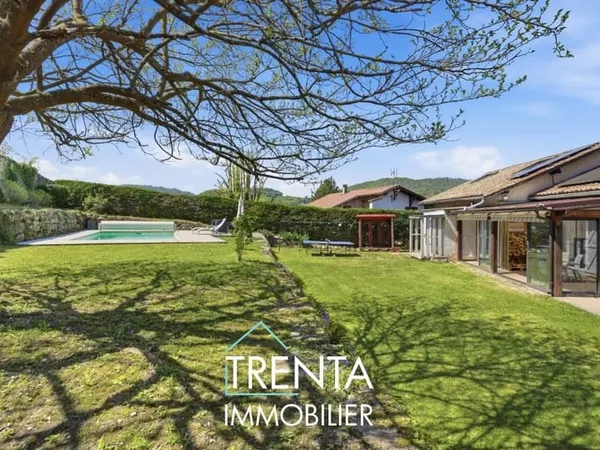 Maison de 141 m² avec piscine sur la commune de Chirens