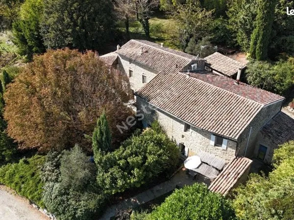 Ferme 9 pièces 256 m²