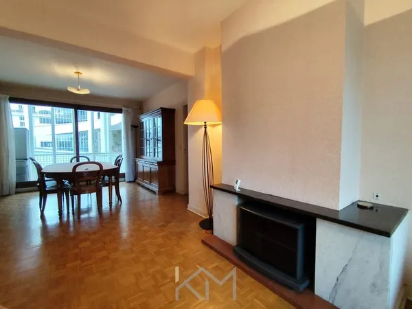 APPARTEMENT 101 M2 - TOUR A L'OISEAU POITIERS