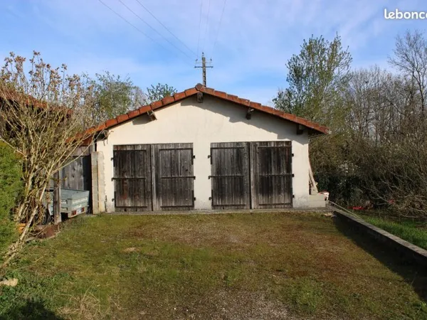 Terrain et garage Saint-Baudille