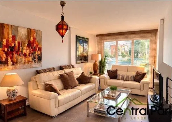 Maison 6 pièces 144 m²