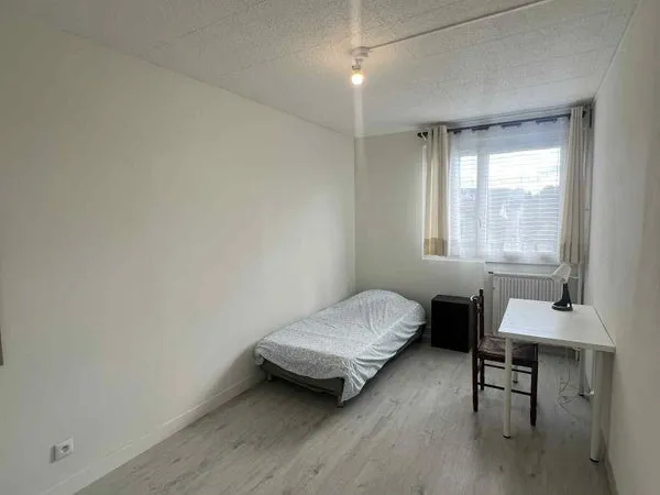 Colocation entièrement meublée - 2 chambres restan