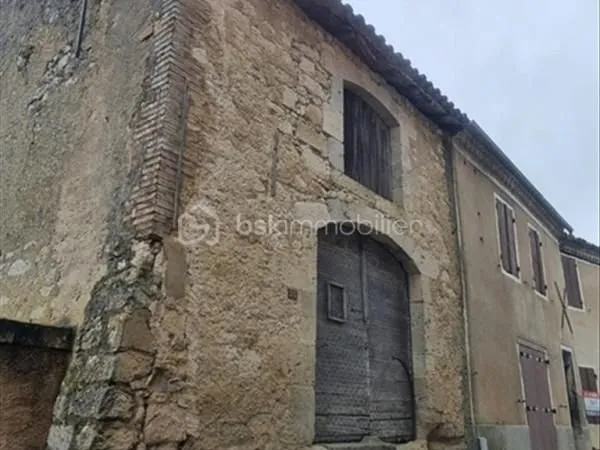 Maison 250 m²