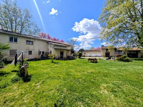 5 mins de Revel maison a Blan 7 pièce(s) 240 m2 5400m2 de terrain