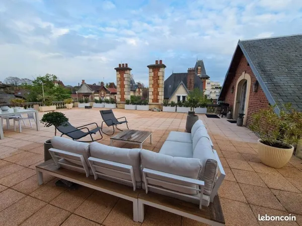 Appartement 5 pièces 181 m²