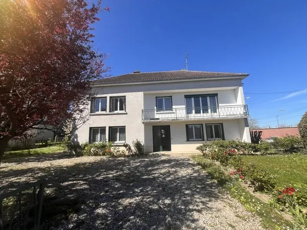 Maison Familaile - 5 chambres - proximité de toutes commodit