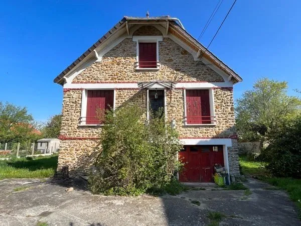 Maison de charme en meulière + 650m2 de terrain - Fort potentiel