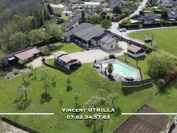 Maison 8 pièces 295 m²
