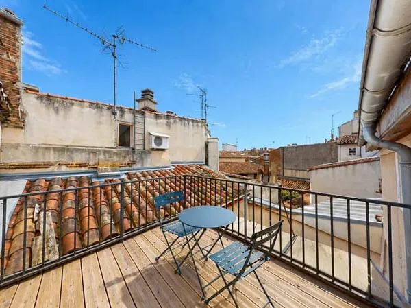 Duplex T1 bis avec terrasse - Place de la Bourse