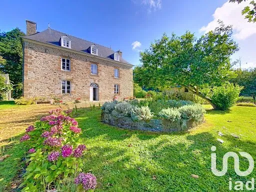 Propriété 6 pièces 219 m²