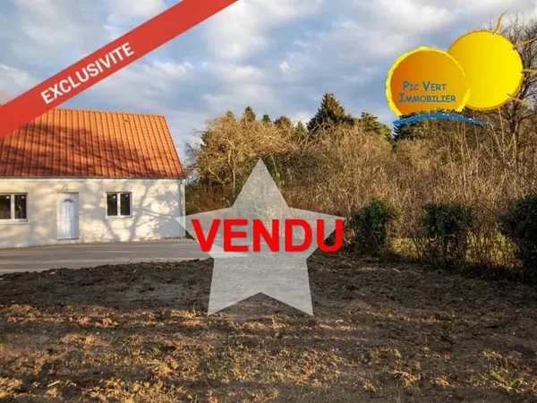 Maison neuve jumelée avec parking et jardin