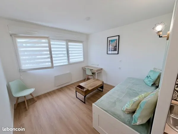 Studio 1 pièce 18 m²