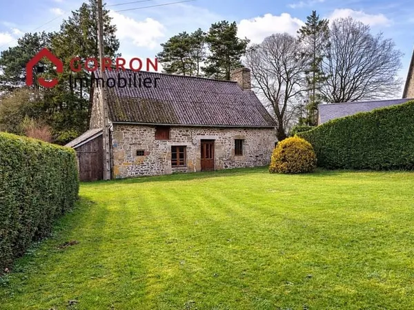 Maison avec champ