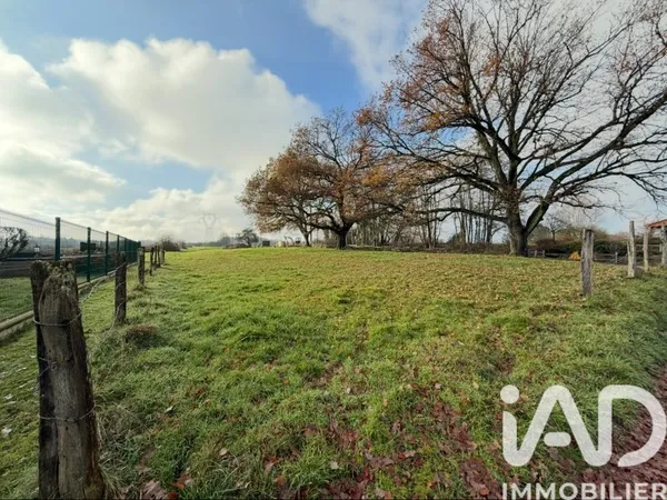 Terrain 765 m²