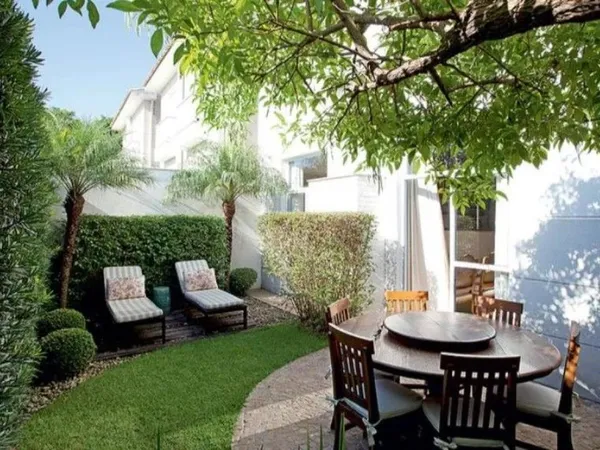 3 PIÈCES de 63m² + JARDIN + PKG(s)